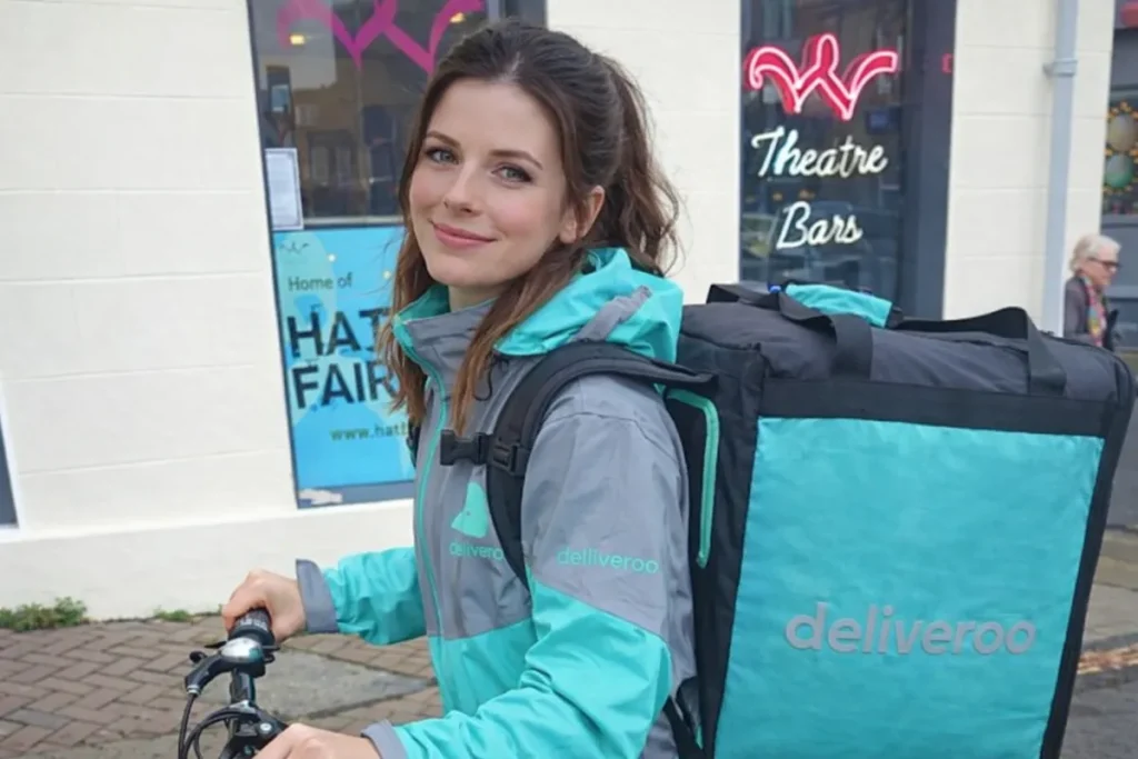 Aveline Marlowe Crossdresser Deliveroo Rider