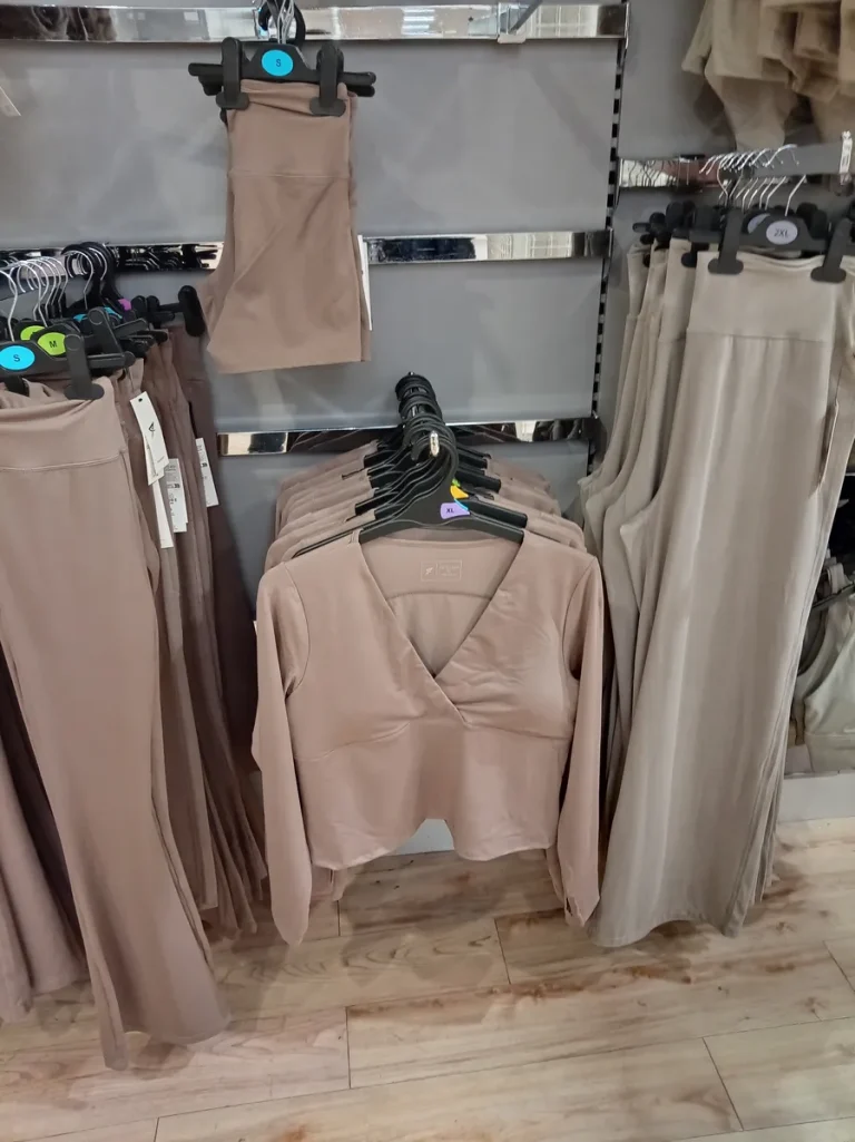 Yoga set chocolate primark crossdressing